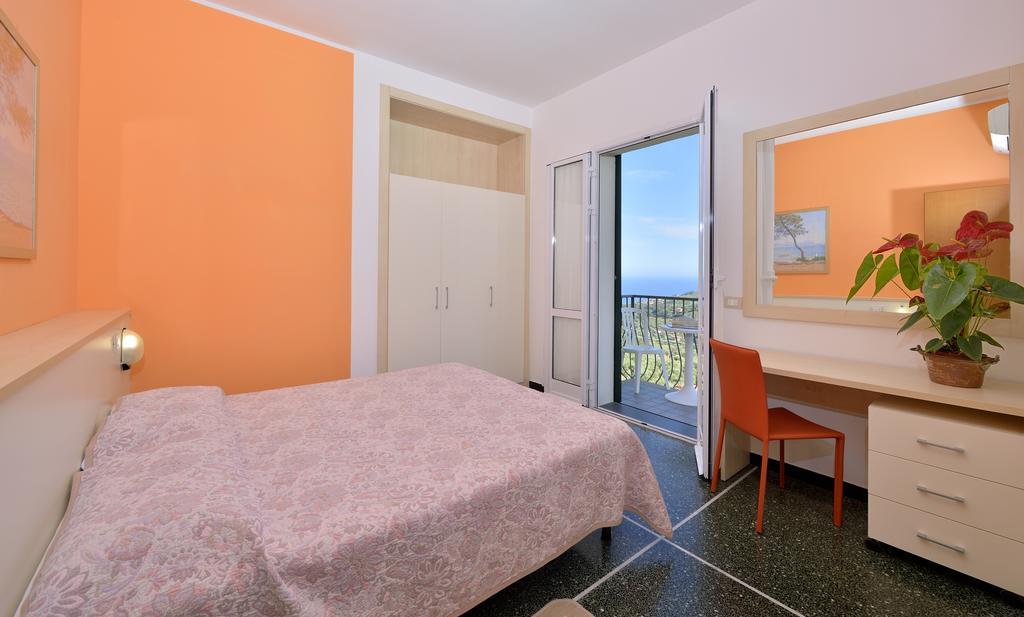 Residence Elvira Diano Marina Ngoại thất bức ảnh