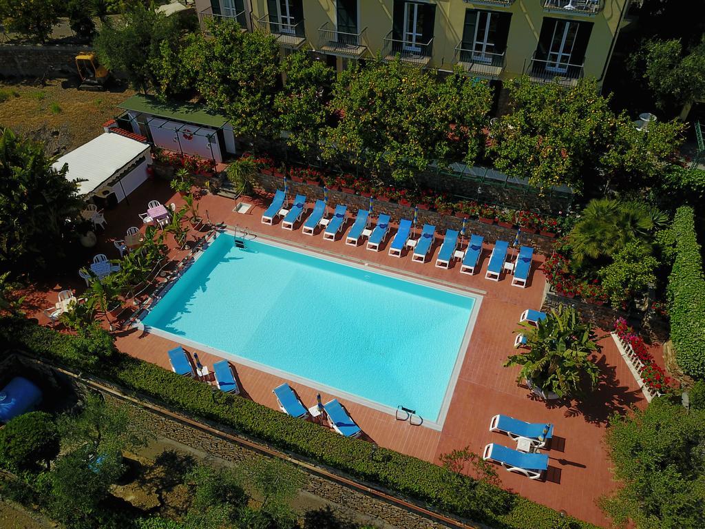 Residence Elvira Diano Marina Ngoại thất bức ảnh